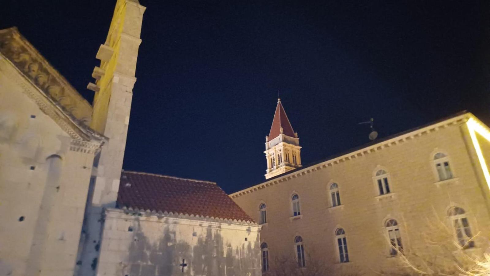 Holiday Home Ruzmarin Trogir Exterior photo