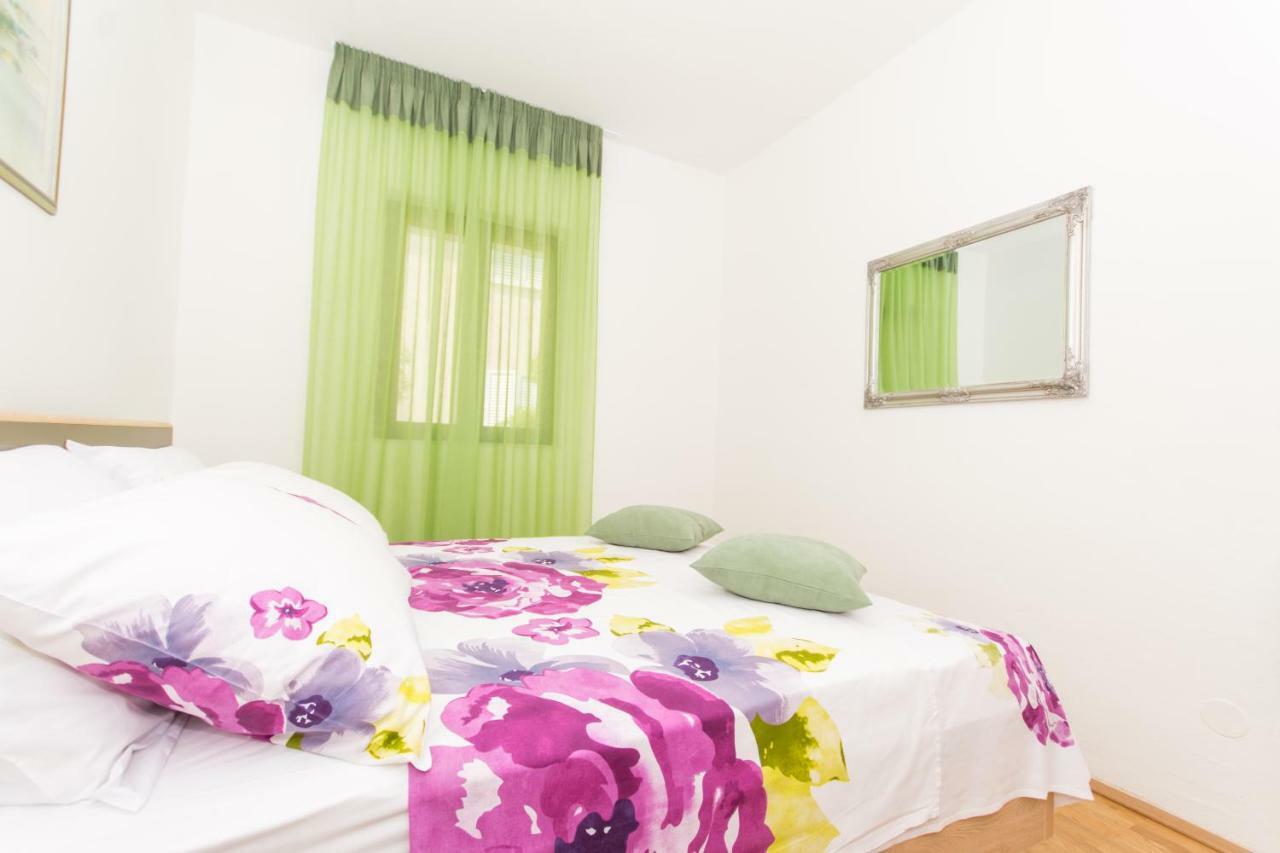 Holiday Home Ruzmarin Trogir Exterior photo